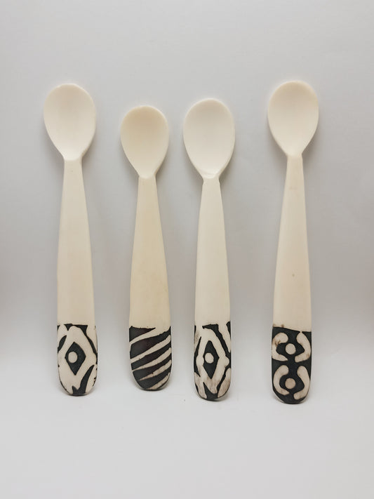 Bone Spoons Set