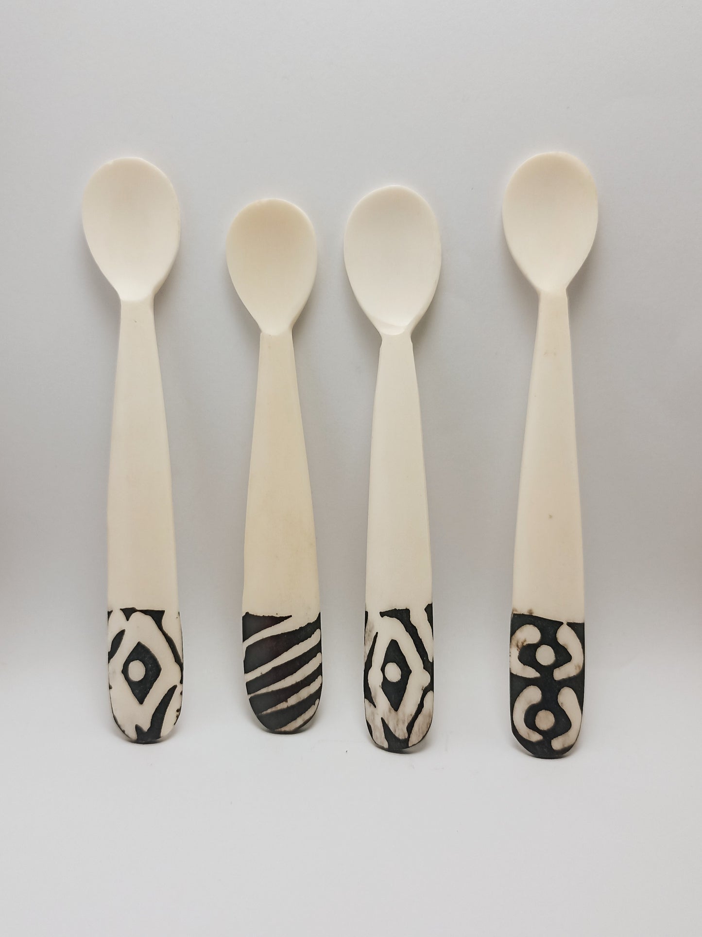 Bone Spoons Set